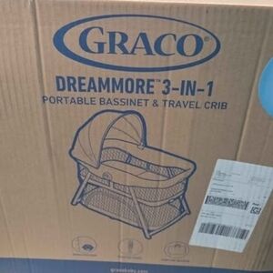 Graco DreamMore 3-in-1 Portable Bassinet & Travel Crib BRAND NEW